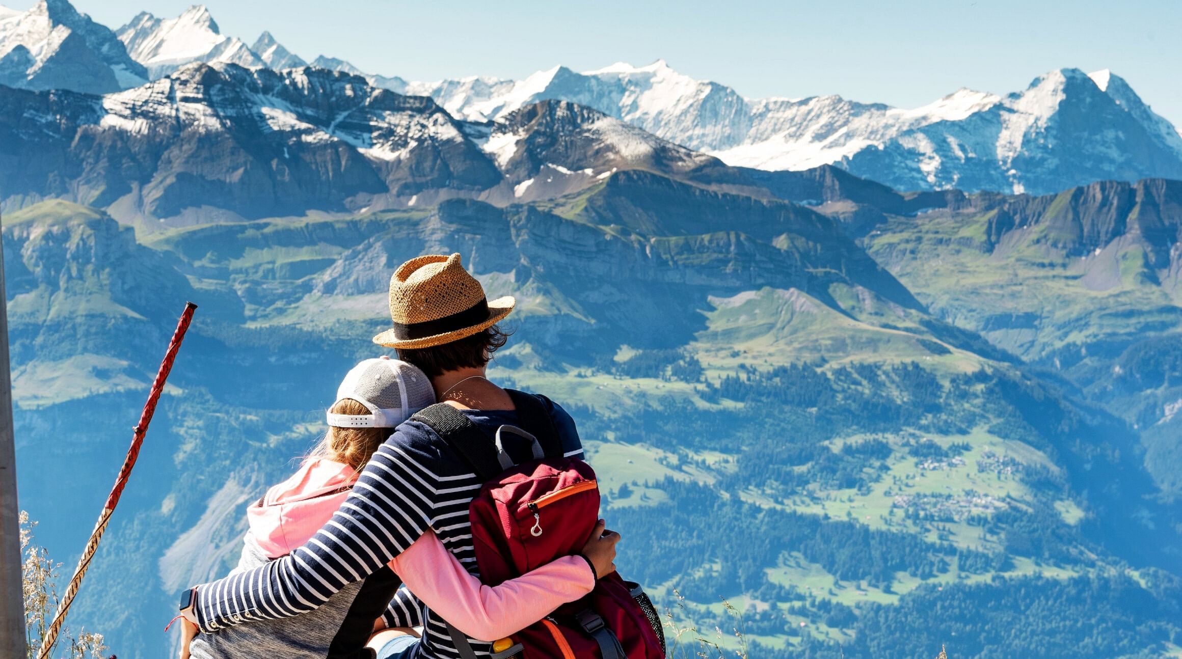 Mãe e filha nos Alpes