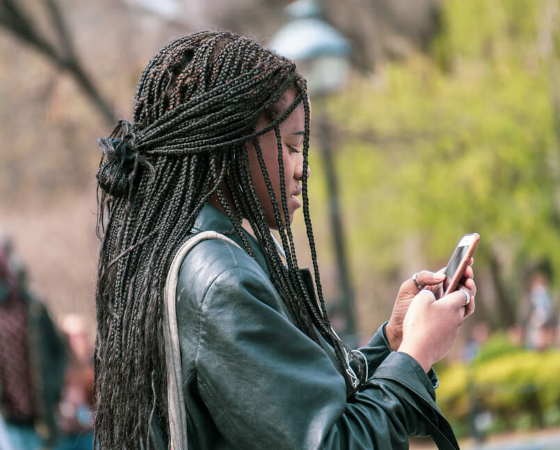 Dual SIM, c'est quoi ? Guide complet pour utiliser plusieurs cartes SIM et eSIM