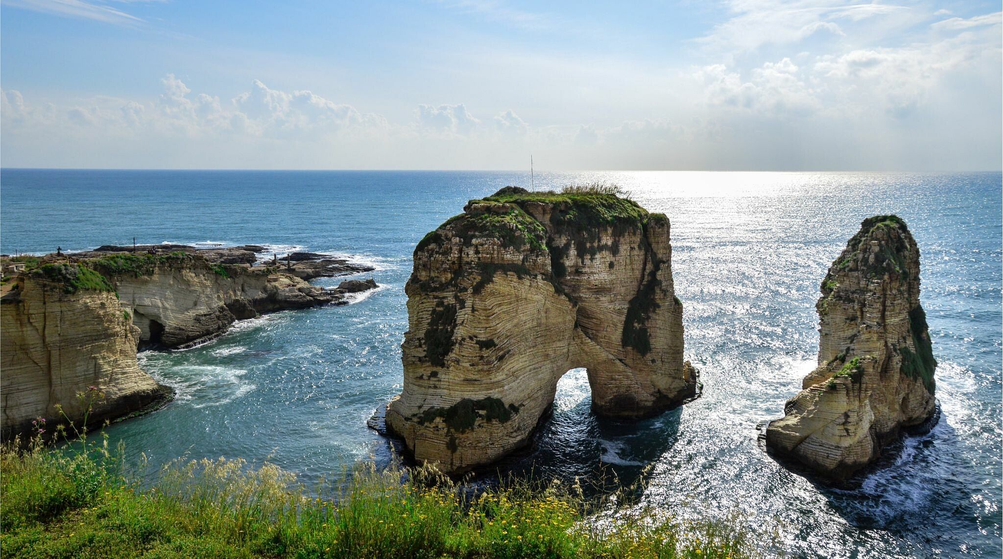 صخرة الروشة في لبنان