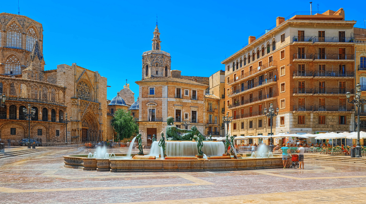 Plaza with a fountain in Valencia