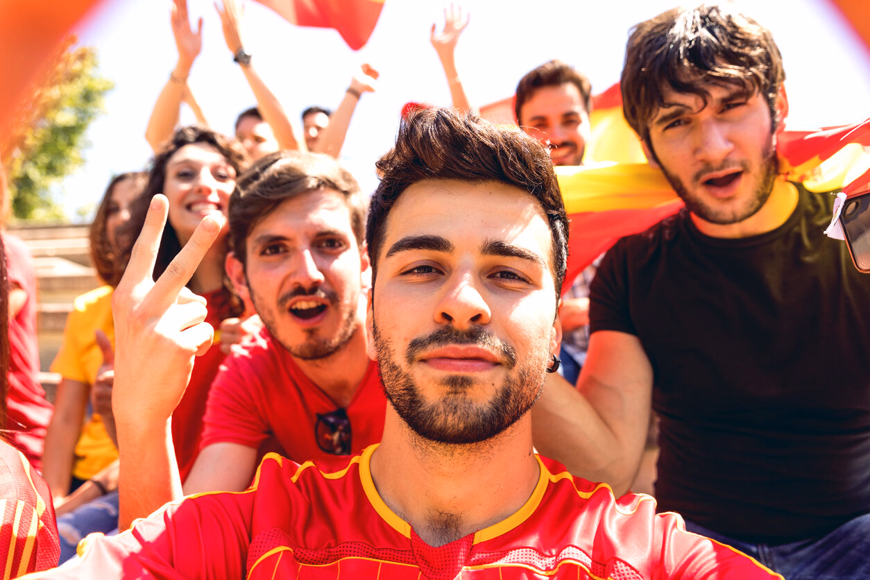 Tifosi spagnoli allo stadium durante un campionato di calcio