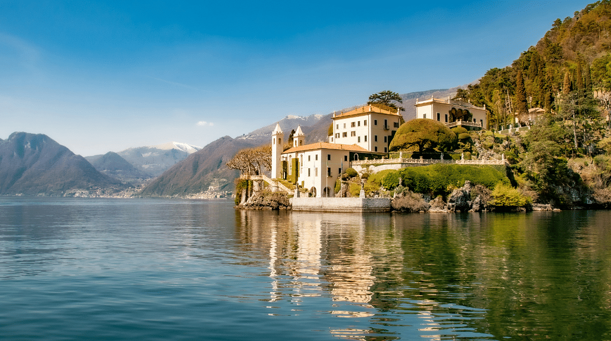 Villa on the shores of Lake Como, Italy
