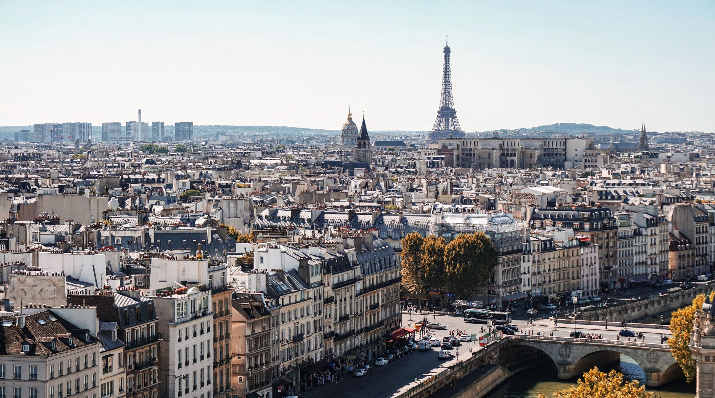 Paris skyline