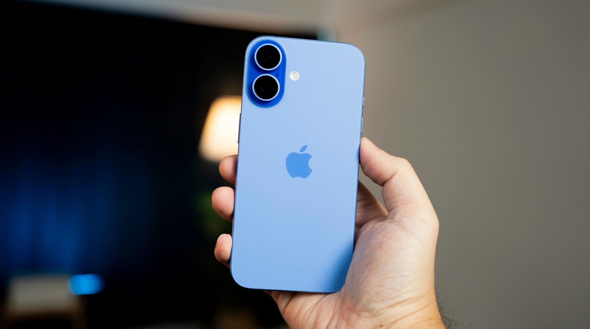 iphone 16 en version bleue