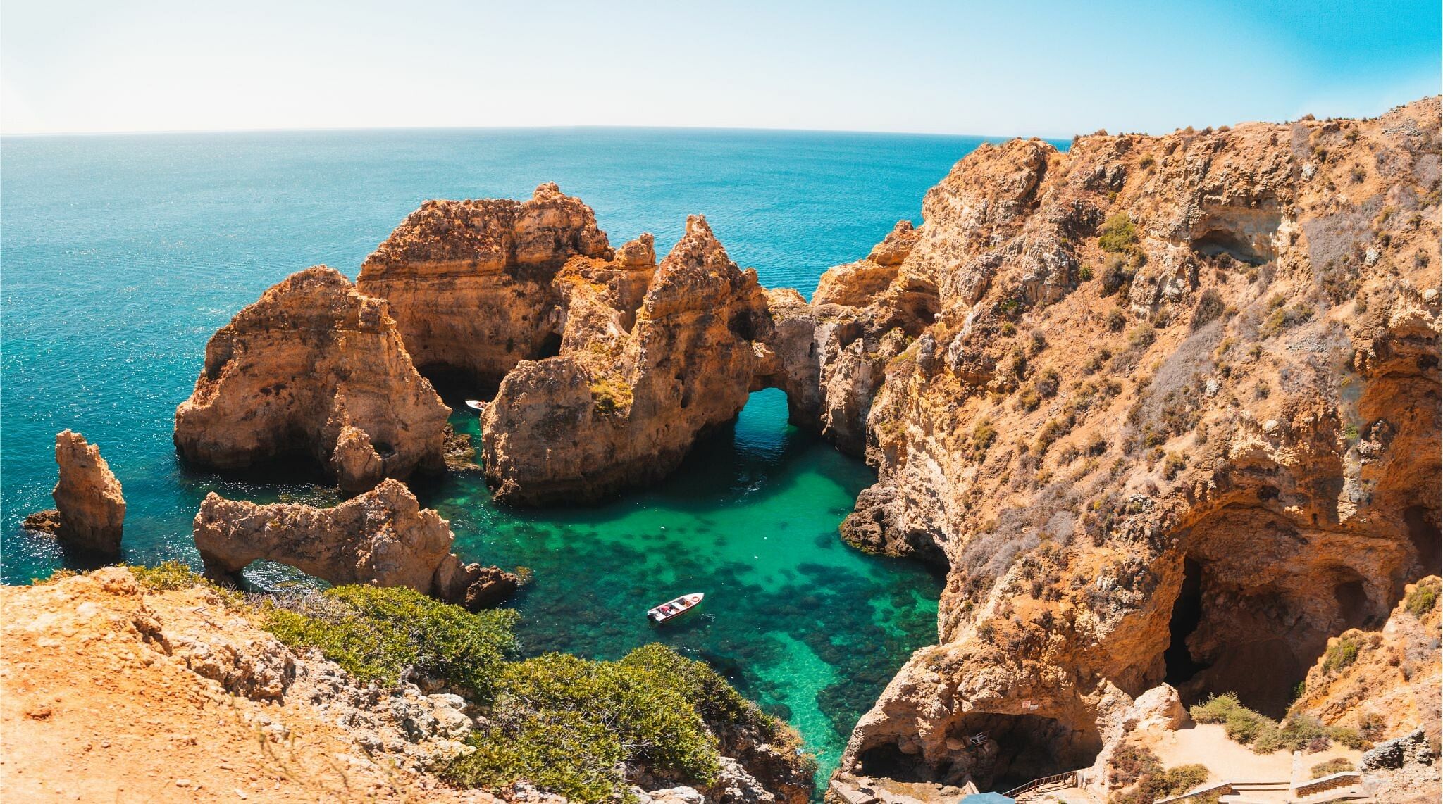 Praia de Ponta da Piedade em Algarve, Portugal