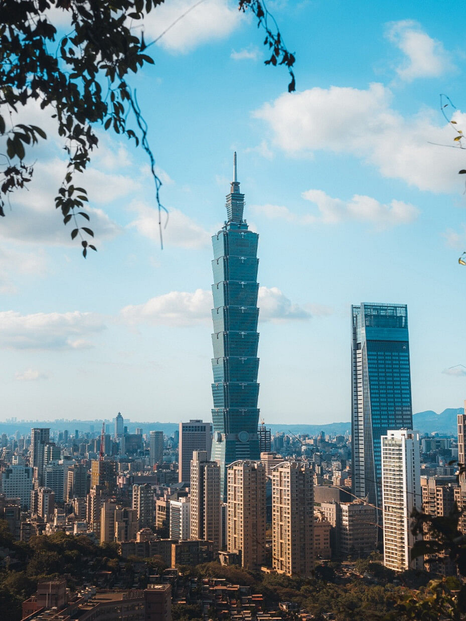 A stunning view of Taipei 101 tower as seen from Elephant Mountain