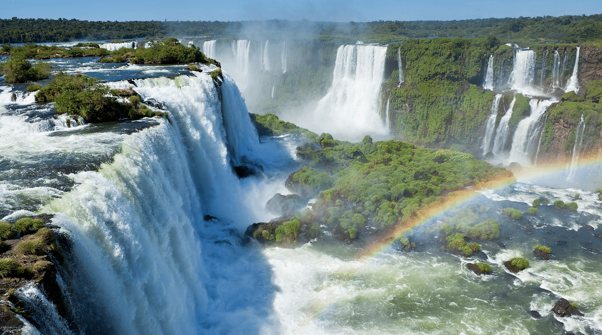 Iguazú Falls on the border of Argentina and Brazil