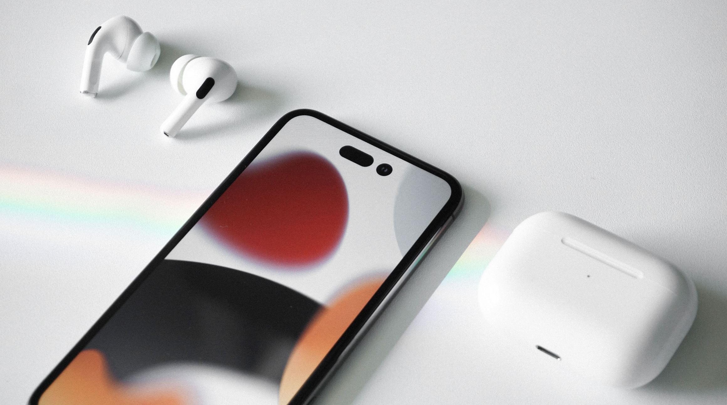 iPhone 14 i Airpods