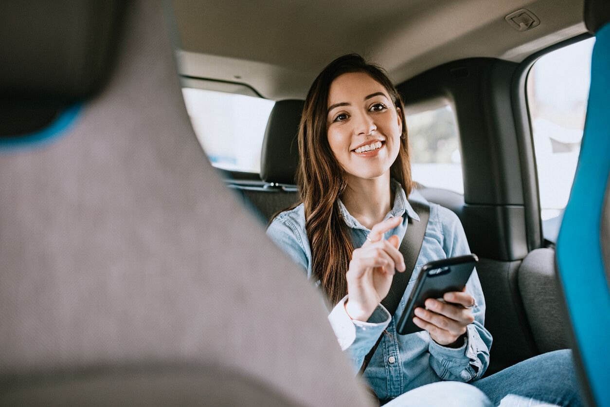 Solo female traveler in Uber