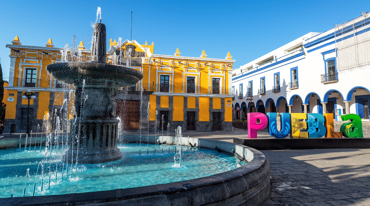 Plaza with a fountain in Puebla, Mexico